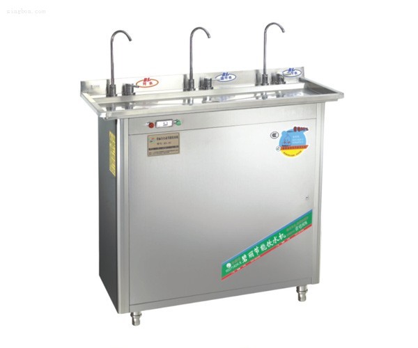 IC卡飲水機-刷卡飲水機-自助飲水機-校園飲水機-感應(yīng)卡飲水機-飲水機ic卡控制器ＩＣ飲水機，學(xué)生直飲水、學(xué)校直飲水、學(xué)生直飲水 data-cke-saved-src="/UploadFiles/chanpin_UploadFiles_7571/200707/20070731113003710.jpg" src="/UploadFiles/chanpin_UploadFiles_7571/200707/20070731113003710.jpg"